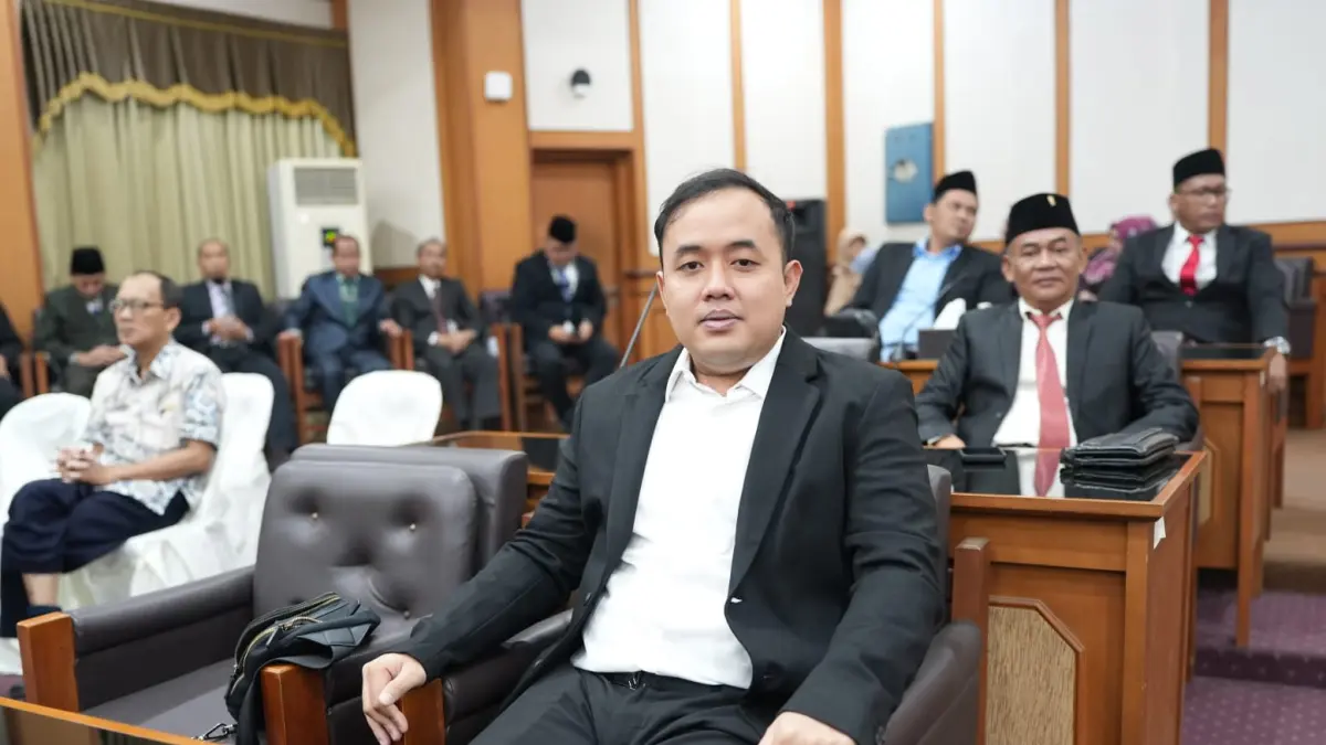 Ketua Komisi I DPRD Gresik Muhammad Rizaldi Saputra. (Foto : Fajar/Radar Gresik) 