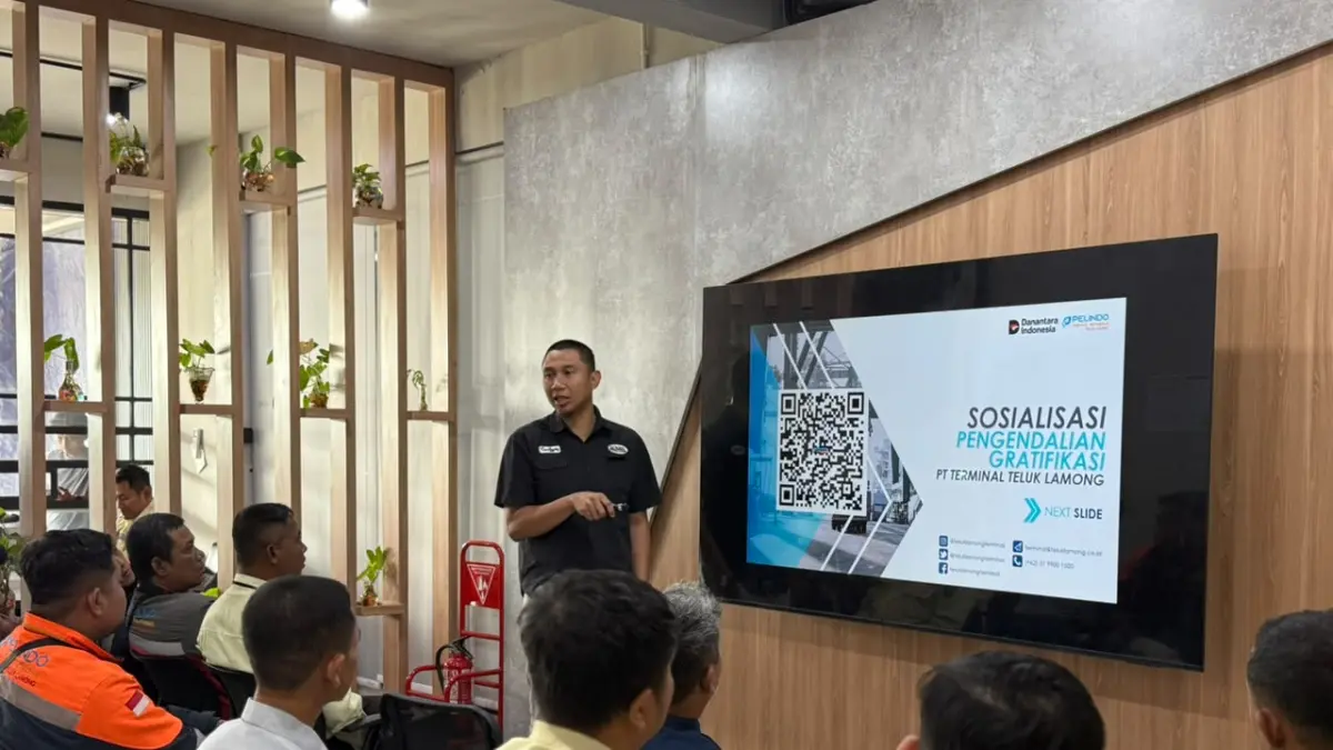 PT Terminal Teluk Lamong (TTL) menggelar sosialisasi Pengendalian Gratifikasi dan Whistleblowing System (WBS) khusus bagi personel Port Security (anggota pengamanan) di lingkungan terminal. (Foto : Ist/Radar Gresik)