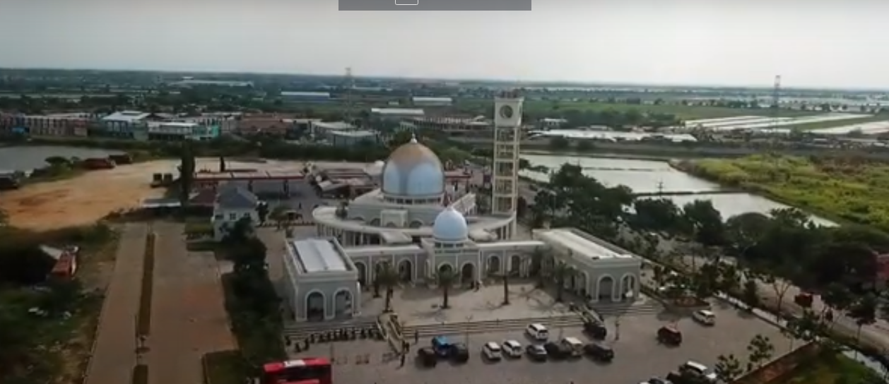 Matangkan Tata Ruang : Kepala DPUTR, Gunawan Setijadi memaparkan arah pembangunan kota ke depan.(Firman/Radar Gresik)