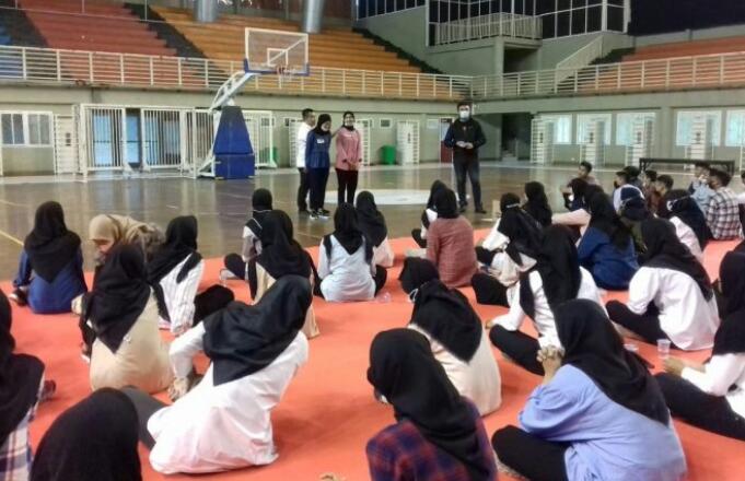 SOSIALISASI :Para petugas paskibraka Gresik yang sedang dilakukan sosialisasi di WEP kemarin (DOK/RADAR GRESIK)