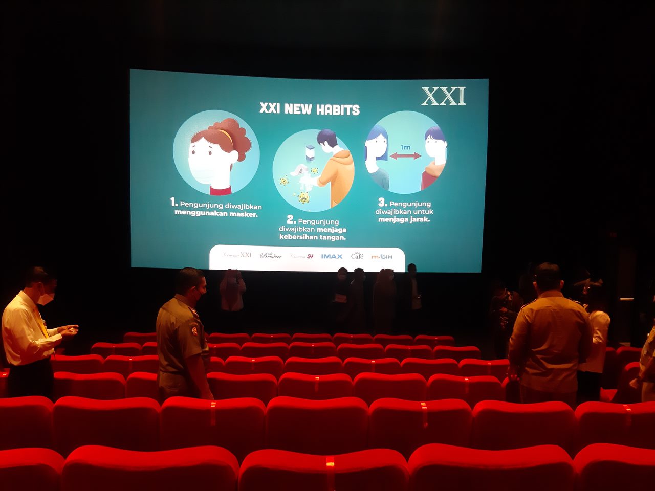 PENINJAUAN: Satgas Covid-19 Gresik terus mematangkan rencana persiapan pembukaan bioskop.( Dok./Radar Gresik)