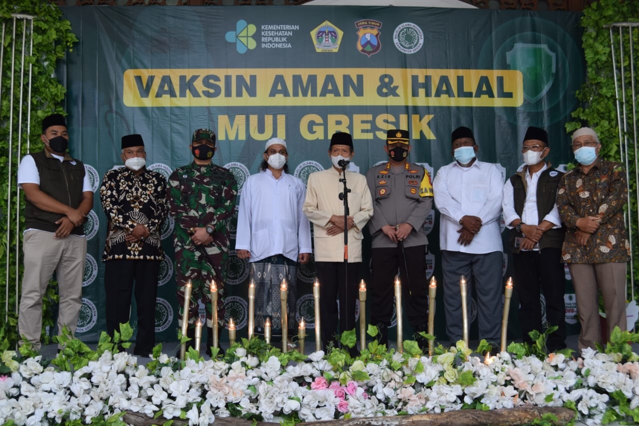 VAKSIN: MUI Gresik usai menggelar vaksinasi masal bersama Polda Jatim.  (Dok/Radar Gresik)