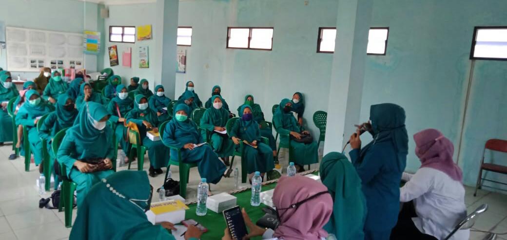 SOSIALISASI : Kader - kader PKK yang diberikan pelatihan tentang pembukuan di Kecamatan. (DOK/RADAR GRESIK)