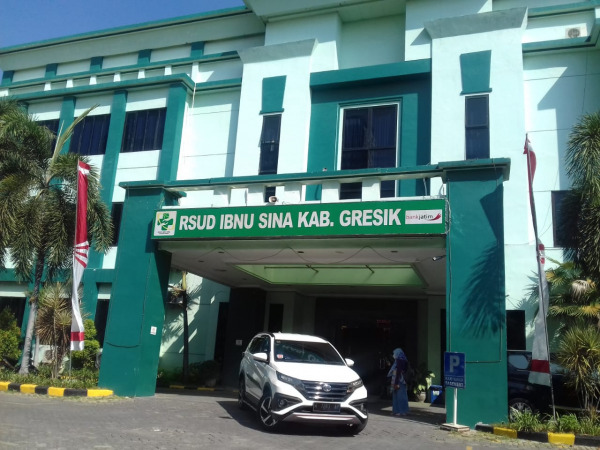 SIAP TAMPUNG: Rumah Sakit Umum Daerah (RSUD) Ibnu Sina Kabupaten Gresik sudah menyiapkan bad pasca libur Nataru. (fajar/radar gresik)