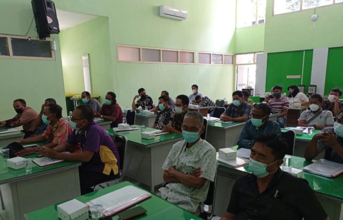 UJI KOMPETENSI: Para tenaga sektor peternakan dan kesehatan hewan yang ikut uji kompetensi kemarin. (Dok/Radar Gresik)