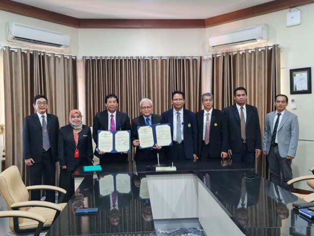 DIRIKAN PRODI KEDOKTERAN : Universitas Udayana (UNUD) Bali siap mendukung penuh Universitas Internasional Semen Indonesia (UISI) dalam pendirian Program Studi Pendidikan Kedokteran. (Ist./Radar Gresik)