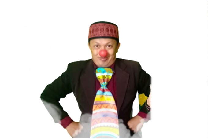 Muhammad Komang Jaya Uphadana, Pelukis dan Pendongeng Pendidikan Anak (Dok/Radar Gresik)