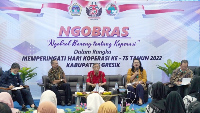 Dewan Koperasi Indonesia Daerah (Dekopinda) Kabupaten Gresik menggelar acara Ngobrol Bareng tentang Koperasi (Ngobras) Kamis (7/7) dalam rangka memperingati Hari Koperasi ke-75 yang akan jatuh pada tanggal 12 Juli.  (Ist./Radar Gresik)