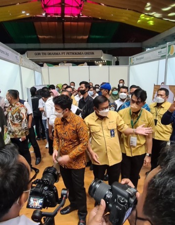 Pameran UMKM : Petrokimia Gresik kembali menggelar pasar rakyat bertajuk Petronite Fest pada momen HUT ke-50. (Ist./Radar Gresik)