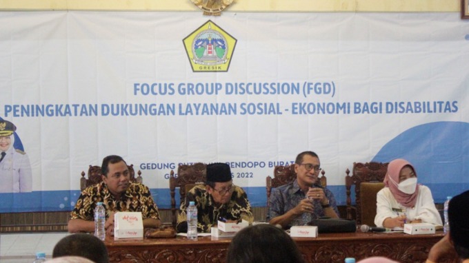 Dinas Sosial Kabupaten Gresik menggelar diskusi bersama para penyandang Disabilitas di Gedung Putri Mijil Pendopo Bupati, Rabu (10/8). (Ist./Radar Gresik)