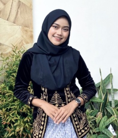 Melly Oktavia Nurmawati, Sport Therapist PSSI Gresik. (Dok/Radar Gresik)