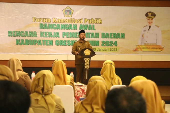 OPTIMISTIS: Bupati Fandi Akhmad Yani menyampaikan Pemerintah Kabupaten Gresik memiliki enam fokus utama dalam rencana kerja tahun 2024. (Gilang/Radar Gresik)