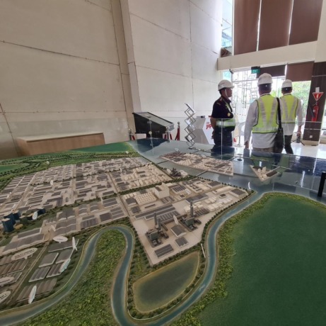 TERUS DIKAWAL : Pemerintah berharap proyek Kawasan Industri Halal (KIH) di Sidayu bisa dituntaskan. (Firmansyah/Radar Gresik)