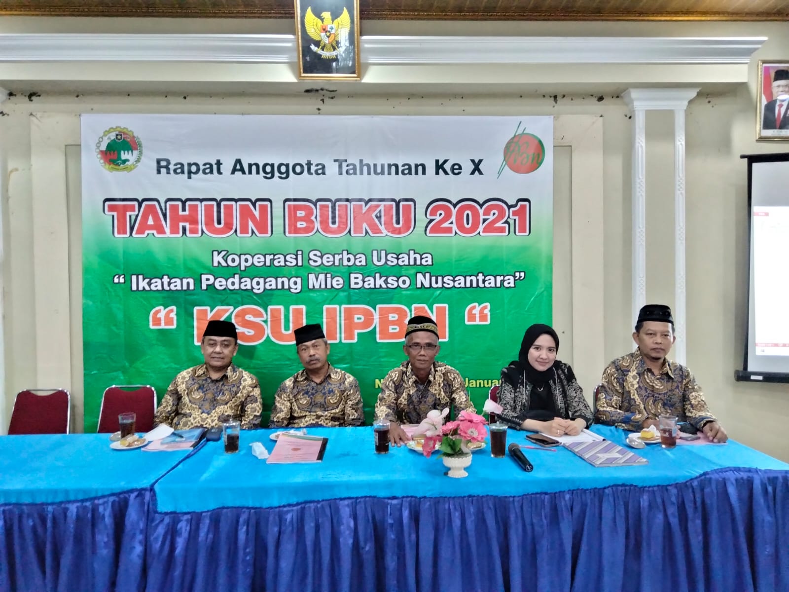 Rapat anggota tahunan KSU IPBN Tahun Buku 2021. (Wahyudi Al Mulyono untuk Radar Solo)