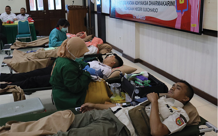 KEMANUSIAAN: Baksos yang digelar Kejari Sukoharjo, kemarin (12/7/2023).