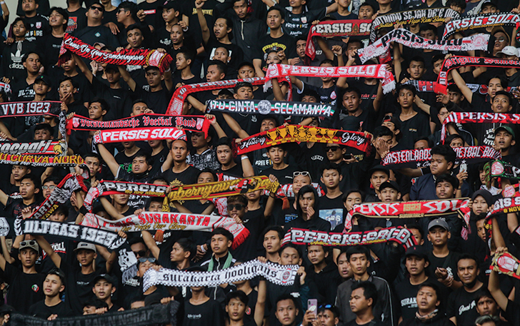 Dalam laga Persis Solo vs Borneo FC nanti, sejumlah boneka bakal dibagikan oleh anggota Ultras 1923. Ini sebagai tanggung jawab dalam menciptakan tribun yang nyaman bagi siapapun.