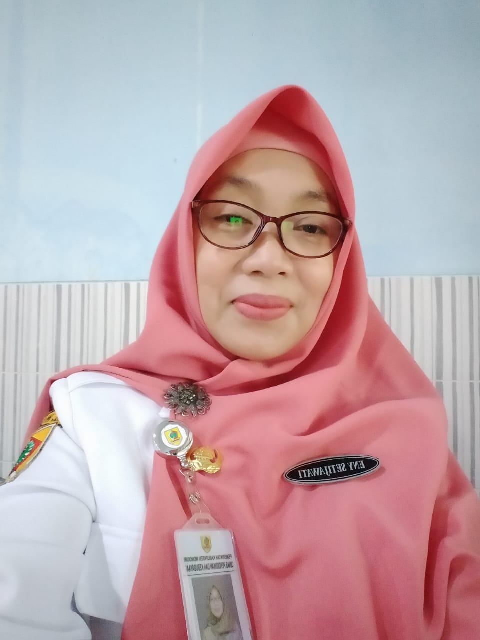 Guru Bahasa Indonesia SMP Negeri 3 Sidoharjo, Kabupaten Wonogiri Setijawati, S.Pd., M.Pd. (DOK.PRIBADI)