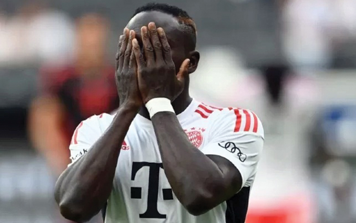 Sadio Mane resmi berlabuh ke Al-Nassr usai setahun memperkuat Bayern Muenchen.