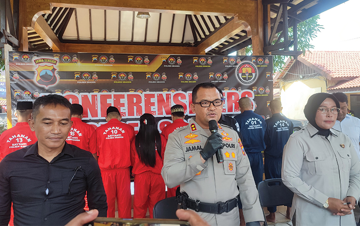 GELAR KASUS: Kapolres Sragen AKBP Jamal Alam menyampaikan kasus hukum yang ditangani.