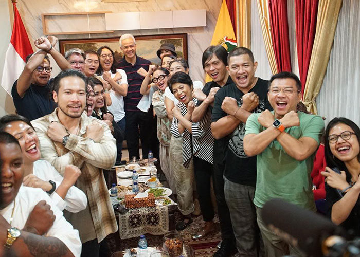 Para musisi top dan pelaku industri kreatif tanah air saat menemui Ganjar Pranowo, Rabu (9/8) malam.