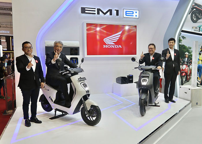 AHM luncurkan sepeda motor listrik Honda EM1 e: untuk mendukung realisasi netralitas karbon.
