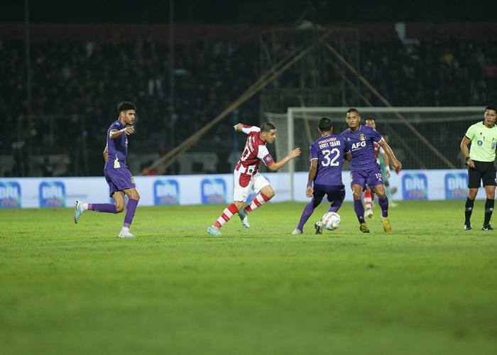 Persis Solo dikalahkan Persik Kediri 0-2 dalam laga pekan ke-8 Liga 1 di Stadion Brawijaya, Sabtu (12/8).