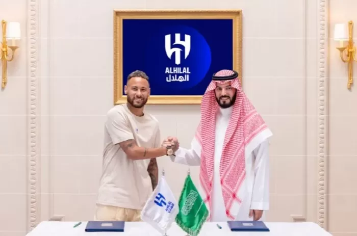 Neymar resmi meninggalkan Paris Saint-Germain dan bergabung ke klub Arab Saudi, Al Hilal.