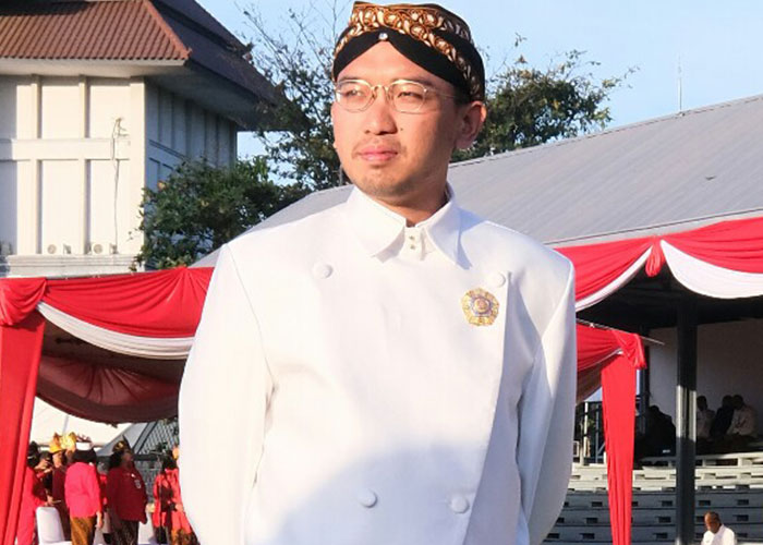 KGPAA Mangkunegara X menjadi inspektur upcara HUT ke-78 RI di Kota Solo.