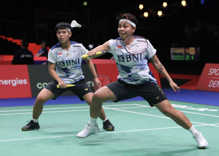 Apriyani Rahayu/Siti Fadia Silva Ramadhanti sukses tumbangkan wakil Korea Selatan di babak 16 besar BWF World Championship 2023 di Denmark, Kamis (24/8).