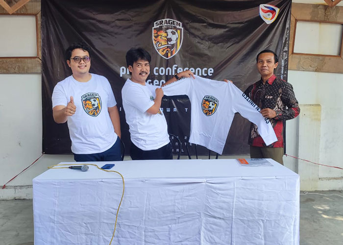 Jumpa pers yang digelar manajemen Sragen United, Kamis (7/9).