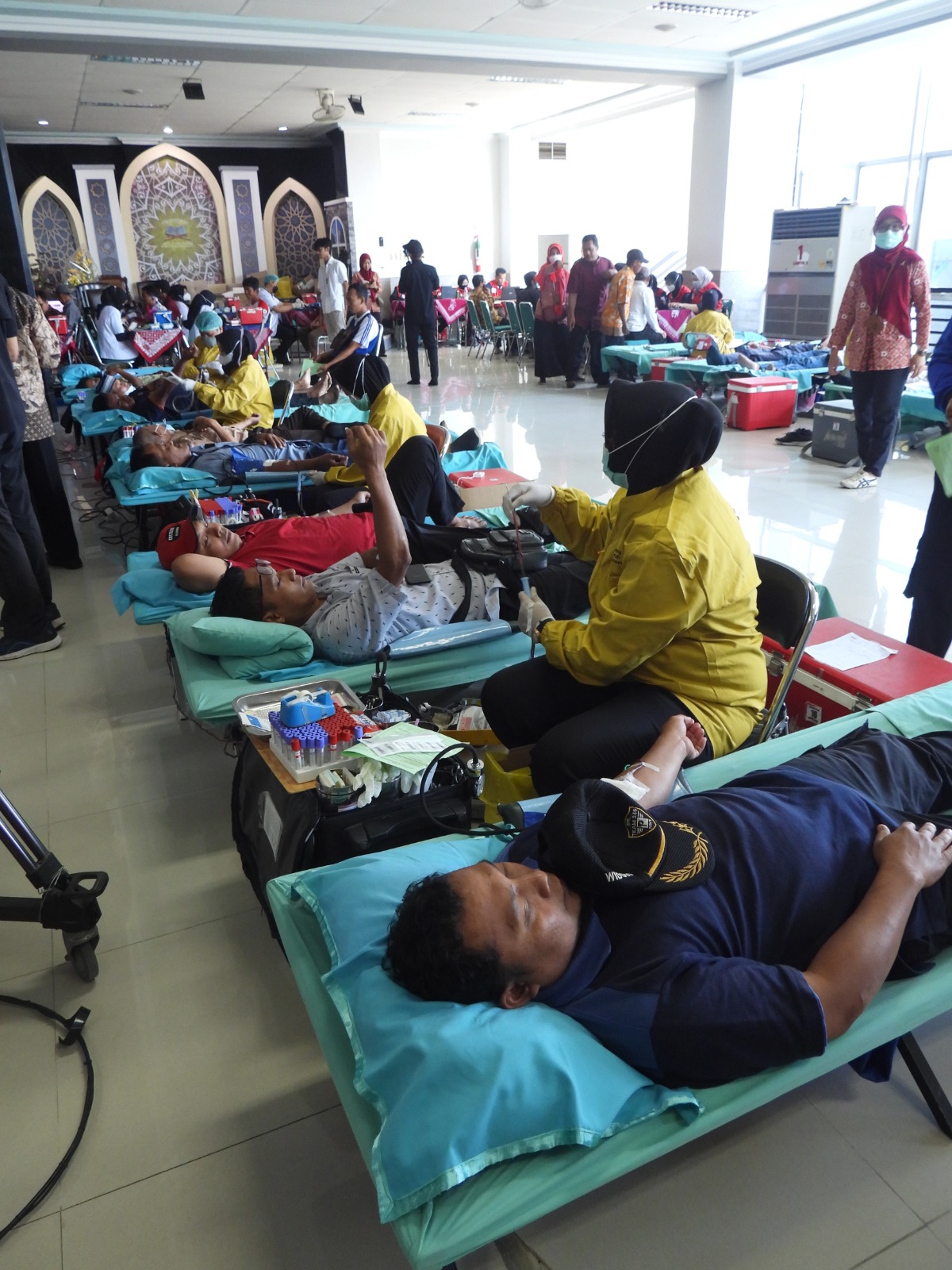 LANGKAH POSITIF: Pelaksanaan Donor Darah Nasional MTA yang dilaksanakan serentak di seluruh Indonesia.