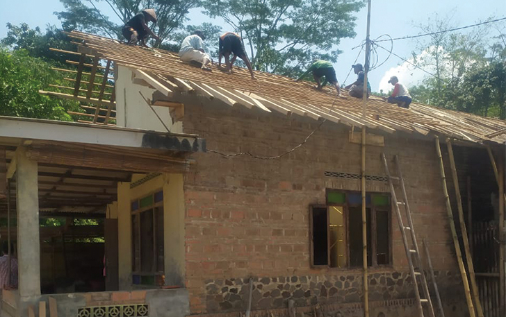Proses rehab rumah tidak layak huni (RTLH) di Klaten dengan memanfaatkan bantuan dari pemkab hingga pemerintah pusat.