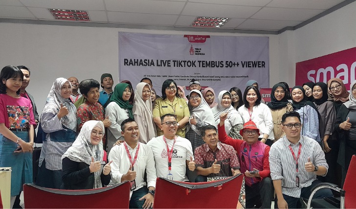 Workshop "Rahasia Live Tiktok Tembus 50++ Viewer" di Galeri Smartfren Solo, Senin (18/9/2023)