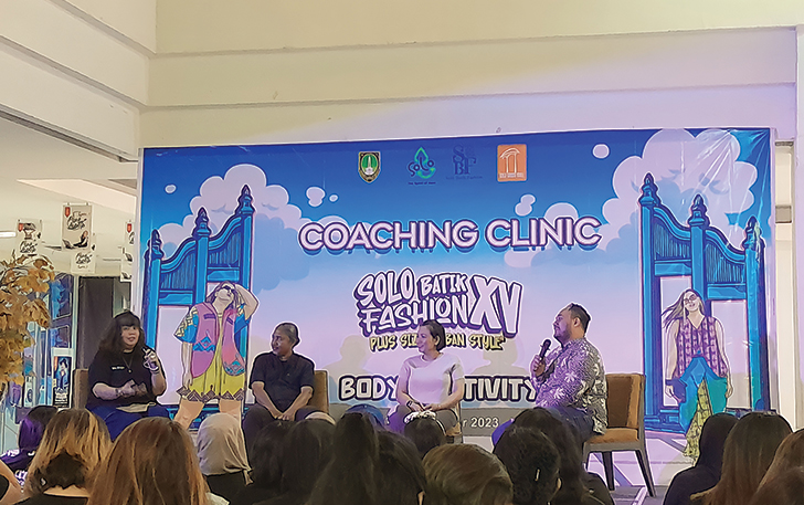 COACHING CLINIC: Narasumber memberi penjelasan kepada peserta SBF XV, Rabu (20/9).