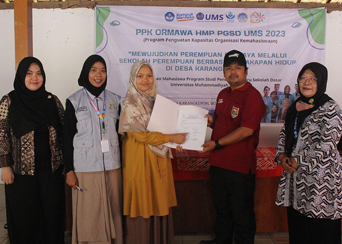 Legalisasi tempat kegiatan sekolah perempuan.