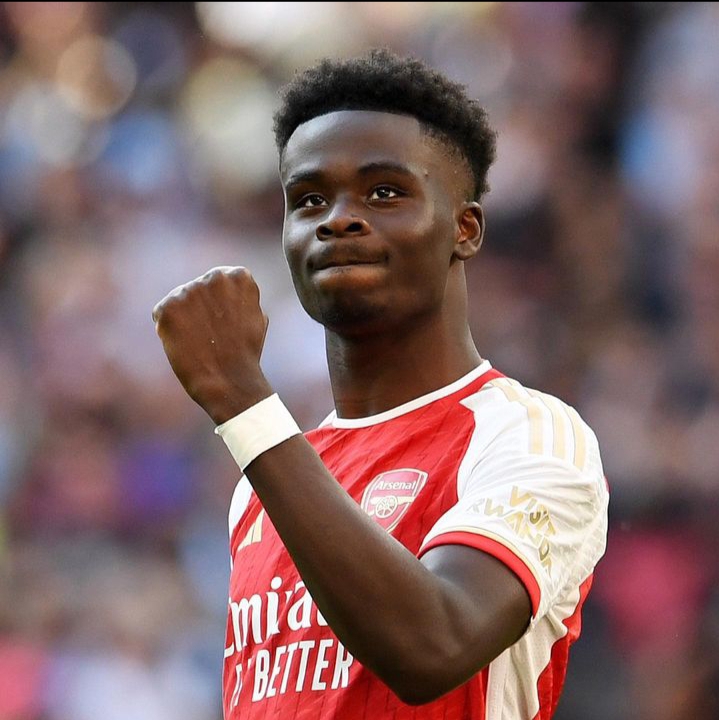 Bukayo Saka dipastikan absen dalam beberapa laga mendatang dikarenakan cedera saat Arsenal menghadapi Tottenham Hotspurs, kemarin.