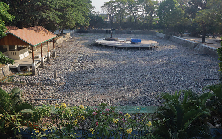 PROGRES DIKEBUT: Revitalisasi pada semua bangunan di Taman Balekambang.