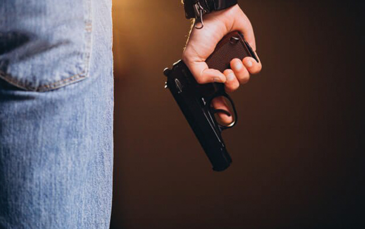 Ilustrasi Pistol