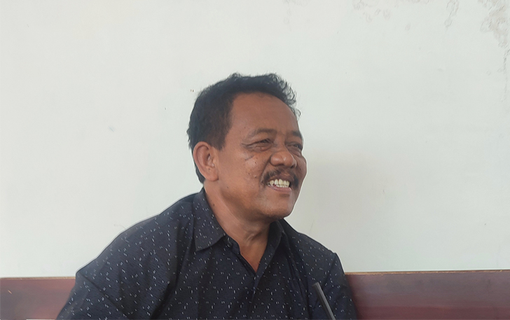 Kepala Desa Gemantar Suradi
