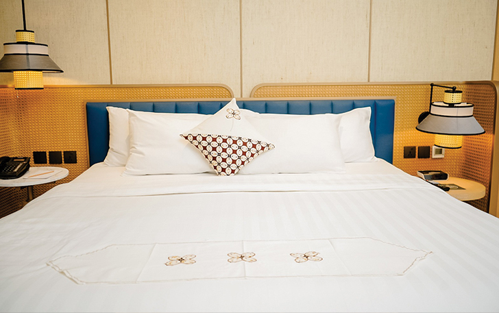 BENEFIT: Member Accor Plus yang menginap di Grand Mercure Solo Baru akan mendapat pulpen batik selama Oktober, menyambut Hari Batik Nasional.