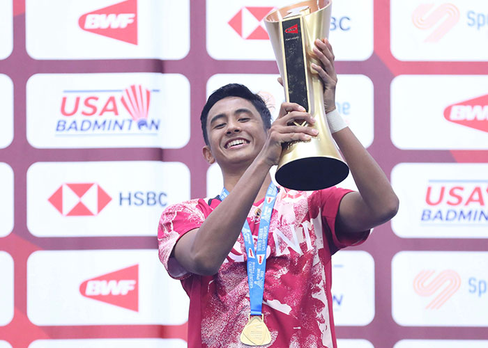 Alwi Farhan bikin bangga Indonesia dengan meraih gelar juara dunia BWF World Junior Championships 2023.