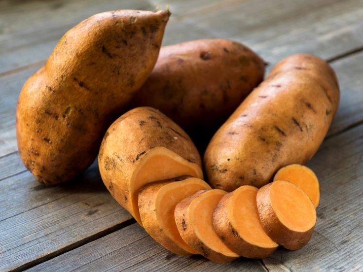 Selain mengandung banyak nutrisi, Ubi Kuning juga bisa dikreasi dengan berbagai resep yang perlu anda coba di rumah.
