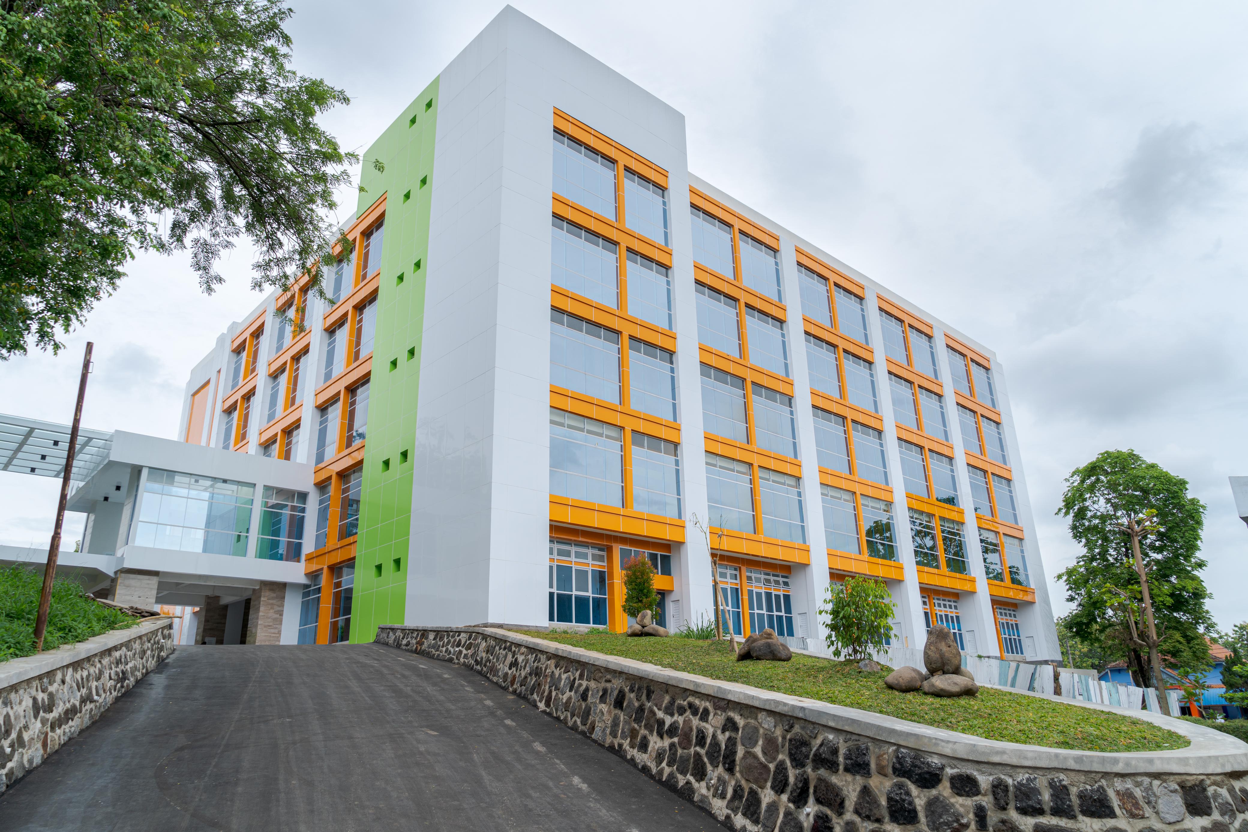 PUSAT RUJUKAN: Gedung RSJD Dr Arif Zainudin Jateng.