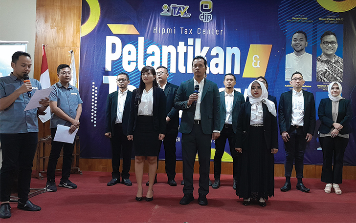 ORGANISASI: Pelantikan pengurus Badan Semi Otonom Tax Center HIPMI Solo (9/10).