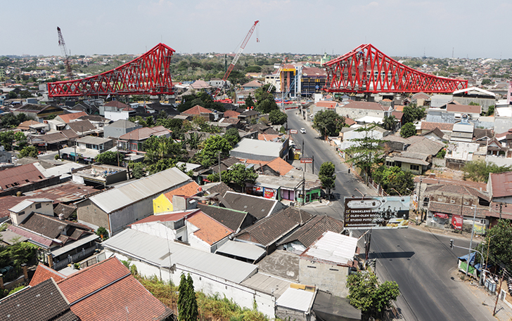 MASIH PROSES: Proses pembangunan overpass simpang Joglo yang tengah dikebut.