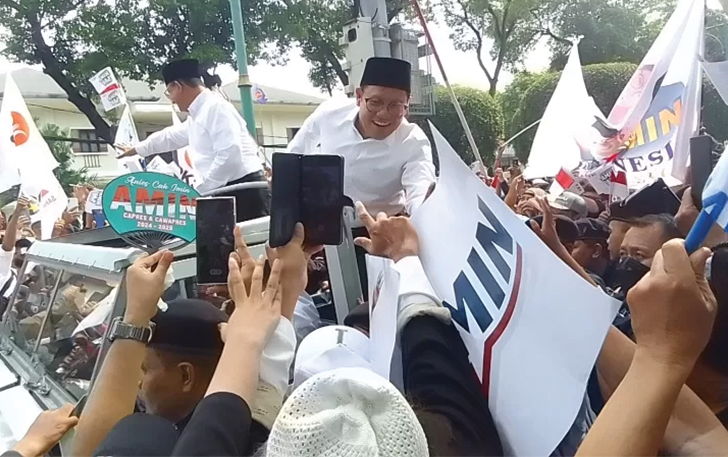 Rombongan Bacapres-bacawapres Koalisi Perubahan Anies Baswedan-Muhaimin Iskandar (AMIN) tiba di KPU RI, Jalan Imam Bonjol, Jakarta Pusat, Kamis (19/10).