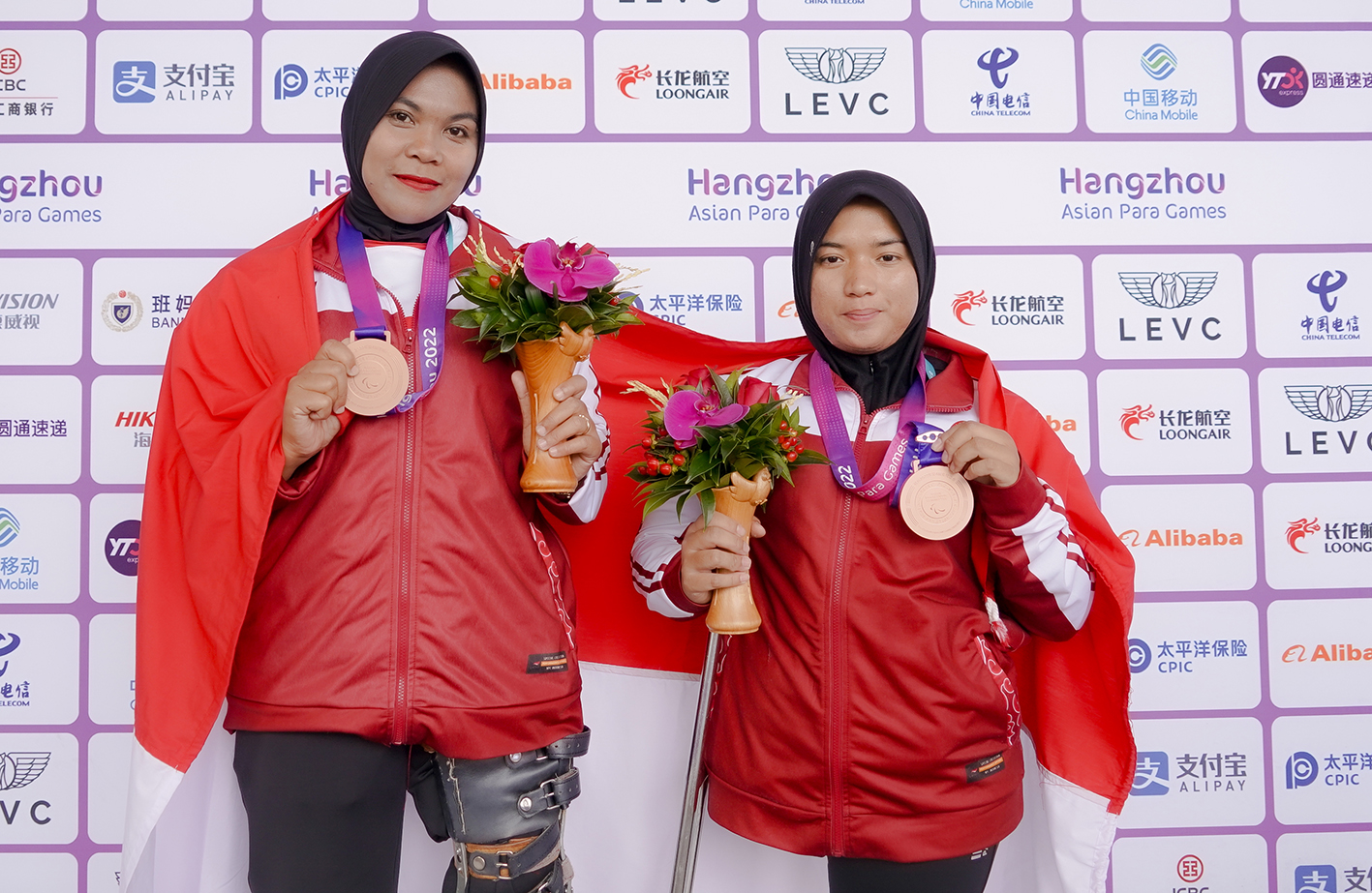 Tim Para Panahan Wahyu Retno Wulandari dan Mahda Aulia mengungguli tim Korea Selatan Jang Gyeongsuk dan Jo Jangmoon dengan skor 5-4 di di Fuyang Yinhu Sport Centre, Rabu (25/10).