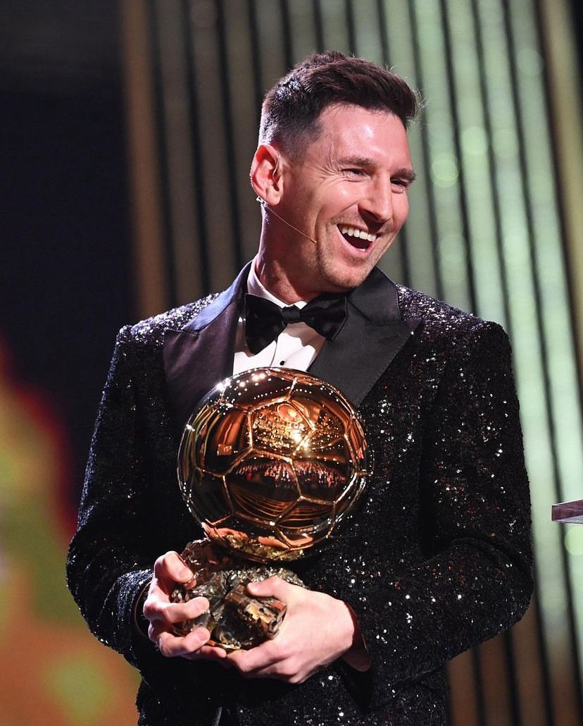 Lionel Messi dikabarkan bakal meraih  Ballon d