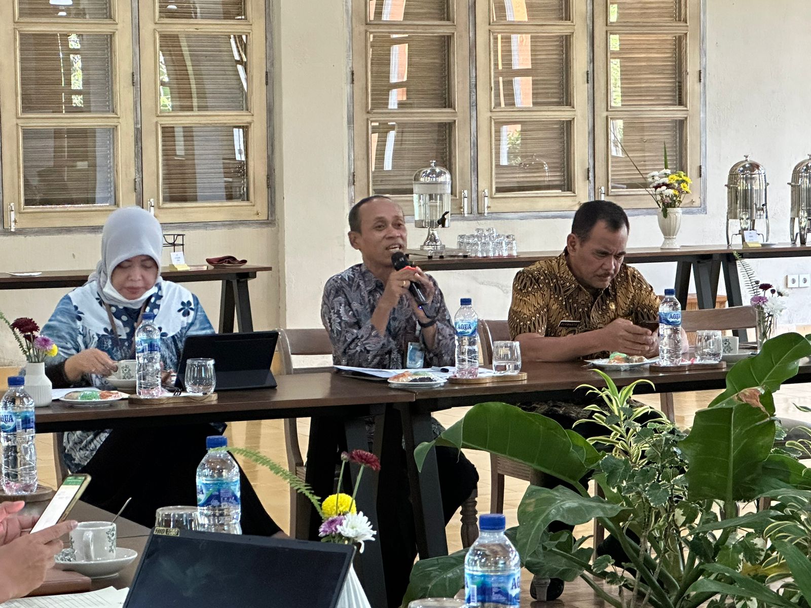 Kegiatan rekonsiliasi iuran pegawai negeri sipil (PNS) daerah dan pusat triwulan III Tahun 2023 oleh BPJS Kesehatan Cabang Boyolali di Salatiga.