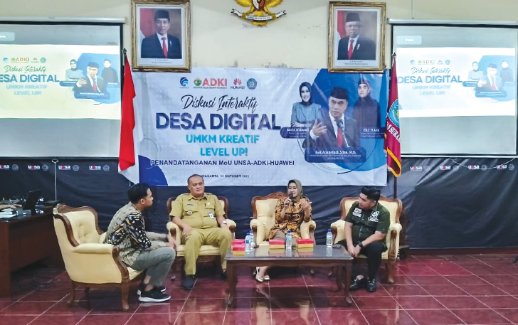 Diskusi interaktif Desa Digital yang digelar UNSA di Ruang sidang kampus  setempat, Senin(30/10/2023).